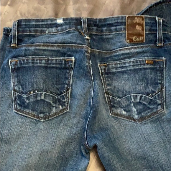 Distressed denim jeans - Picture 6 of 7